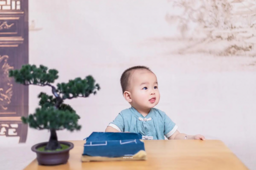 龙岩宝宝喊肚子疼怎么回事